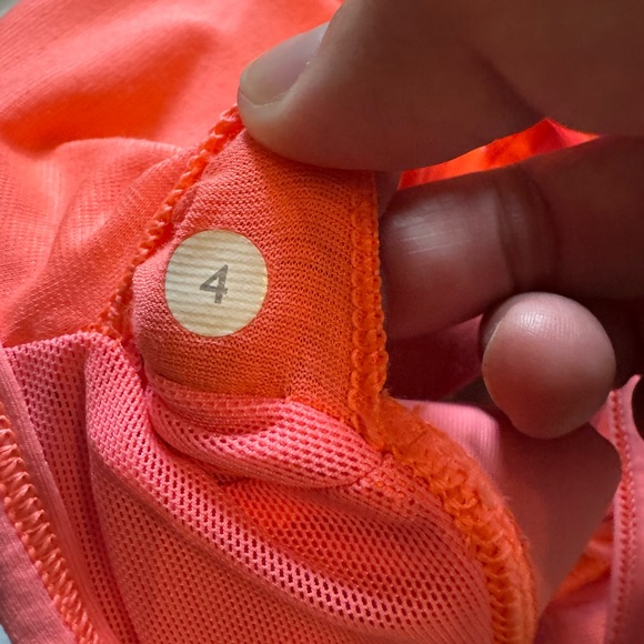 🍋 🍋Lululemon Tank with built in Sports Bra - Picture 3 of 4